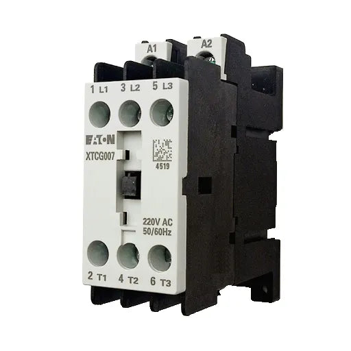 XTCG012B00A0 Contactor trifásico Bobina 220VCA 12A IP20
